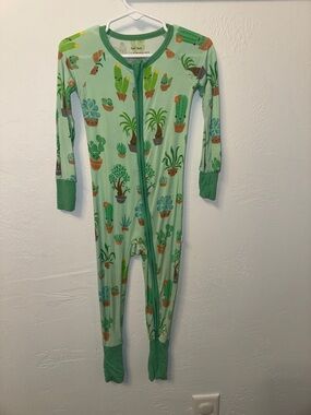 🌵 Little Sleepies Green Cactus Succulent Plants Bamboo Convertible Sleeper 18-24